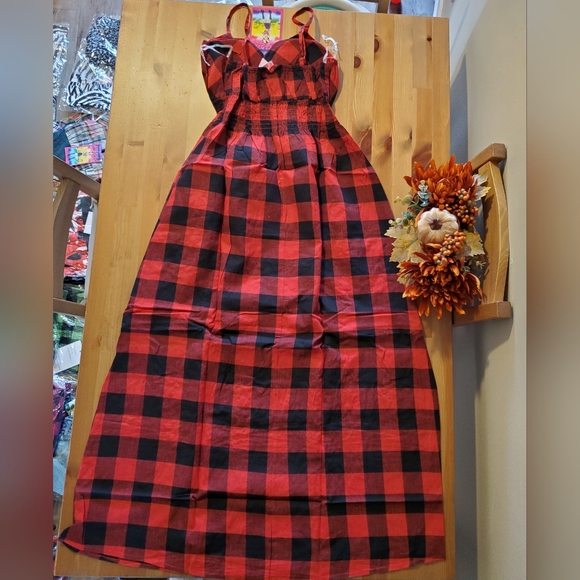 She's Cool - Buffalo Check Bra Cup Midi Dress - Red/ Black Buff - Picture 6 of 7